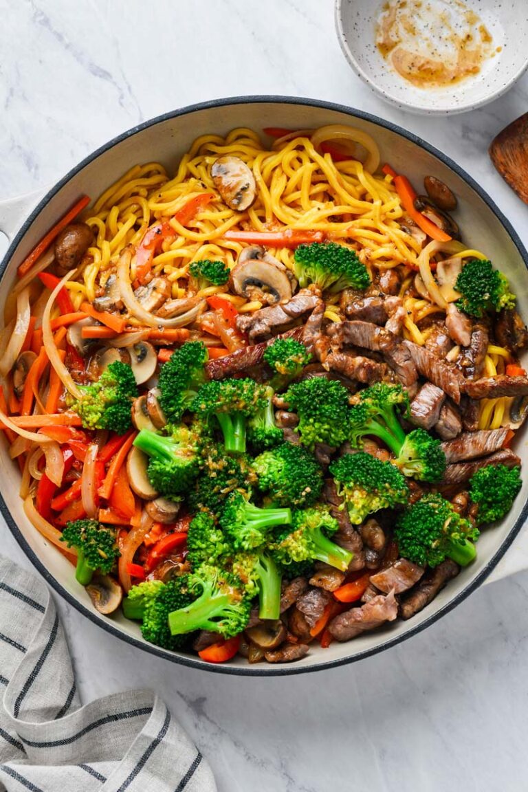 Easy Beef Lo Mein recipe Cookin' with Mima