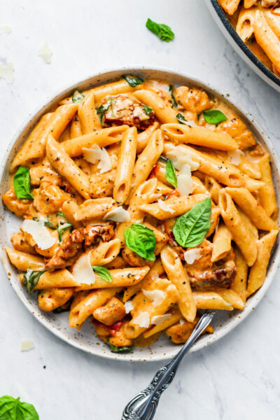 Creamy Sun Dried Tomato Chicken Pasta – Cookin' with Mima