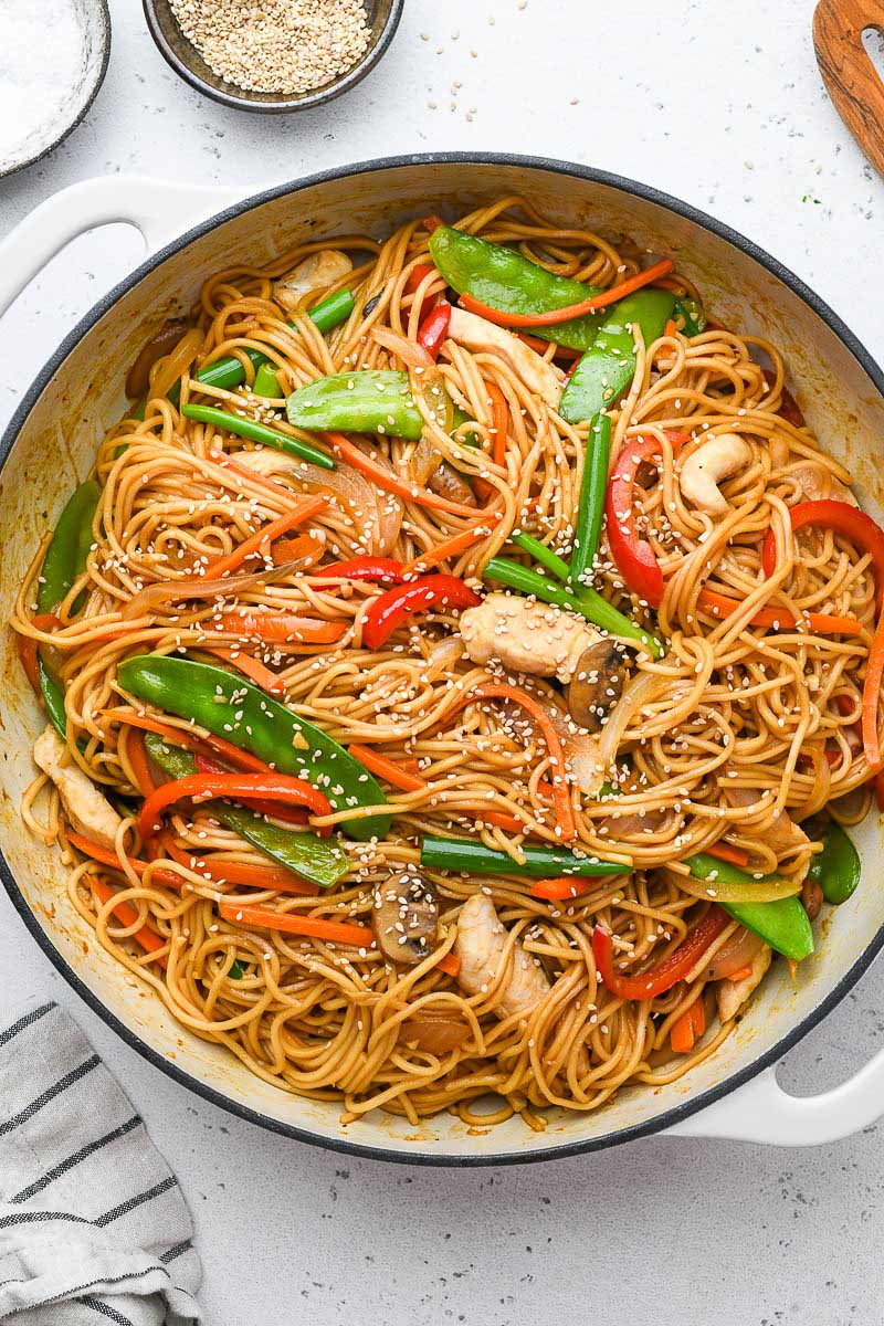 BEST Easy Chicken Lo Mein Recipe (with Vegetables) – Cookin' with Mima