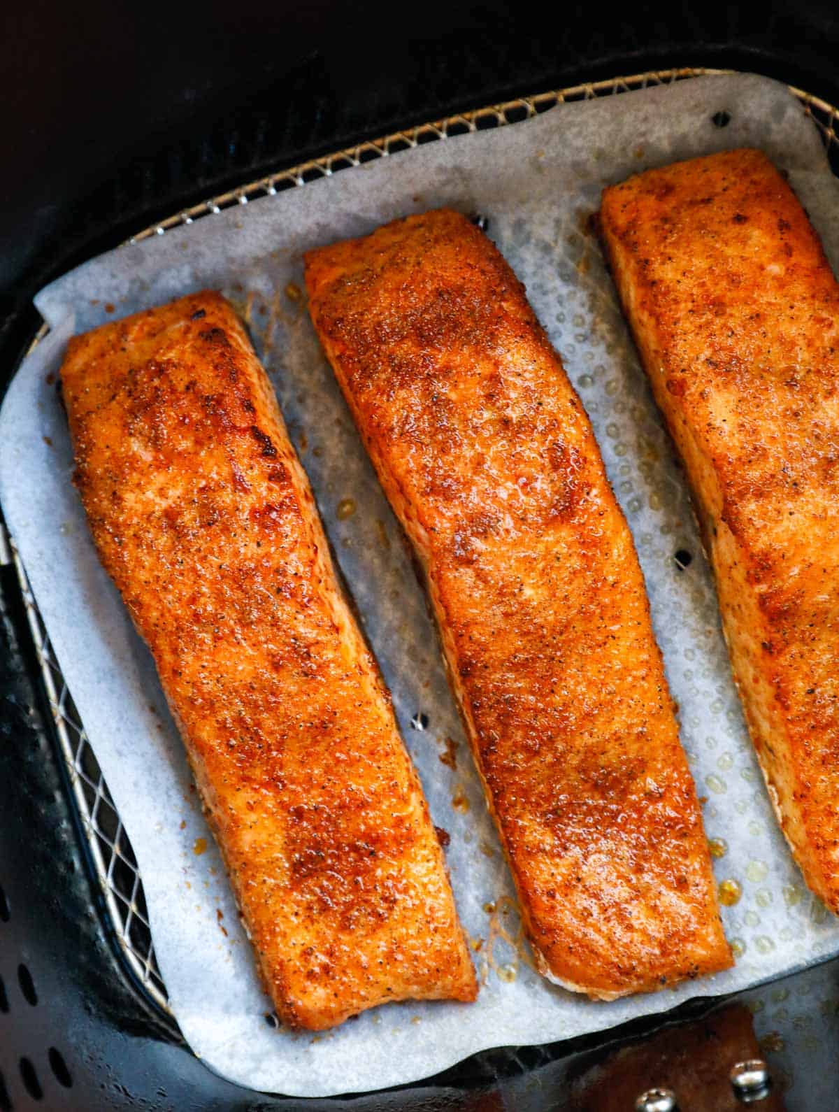 cooked salmon in the air fryer