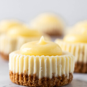 close up of mini lemon cheesecake