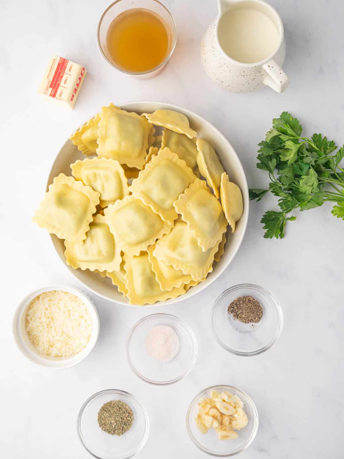 Ingredients needed for spinach and ricotta ravioli.